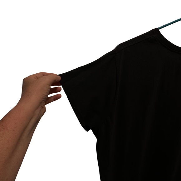 Women’s “big dogs are a girls best friend”, XL, very soft black tshirt - Picture 4 of 6